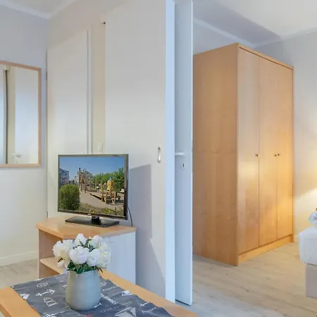 Gemuetliche Im Seepark Mit Balkon Sellin (Rugen)
